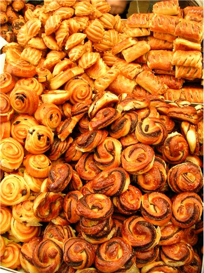 Picture - Different typed of Bakery Bread